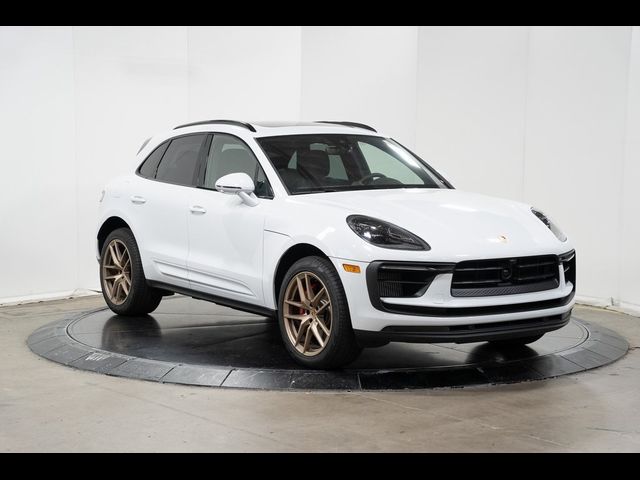 2024 Porsche Macan S