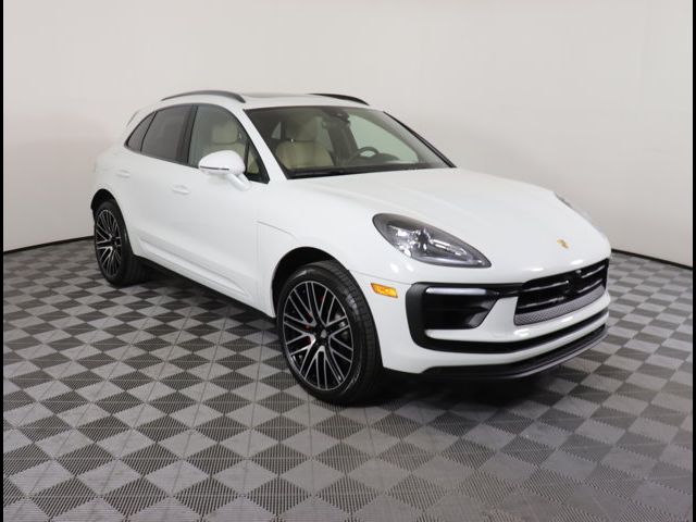 2024 Porsche Macan S