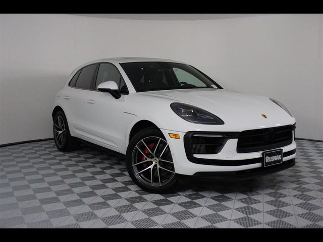 2024 Porsche Macan S