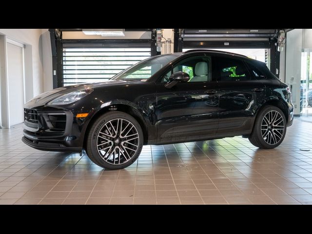 2024 Porsche Macan S