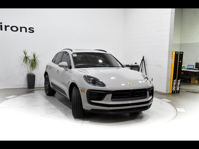 2024 Porsche Macan S