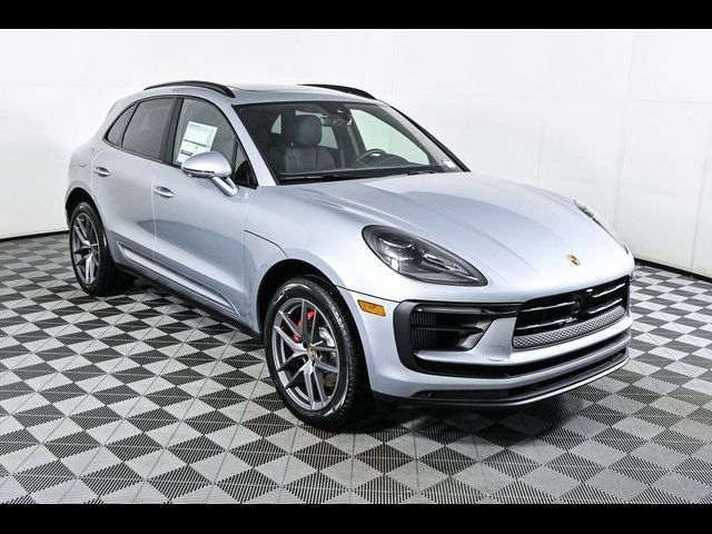 2024 Porsche Macan S