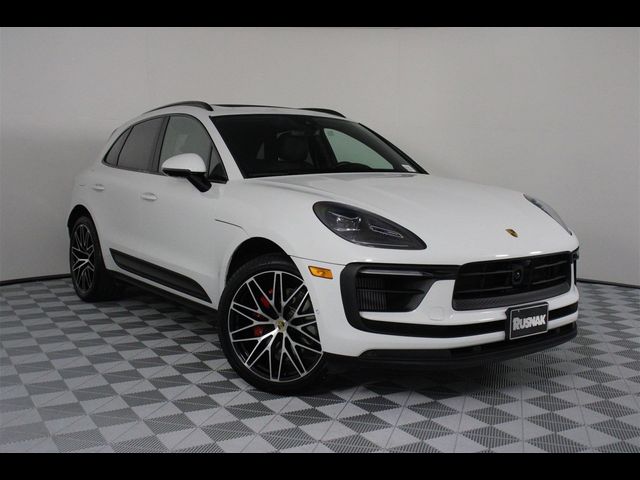 2024 Porsche Macan S