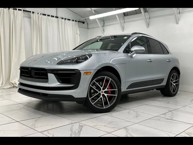 2024 Porsche Macan S