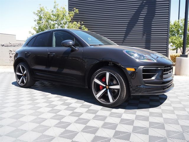 2024 Porsche Macan S