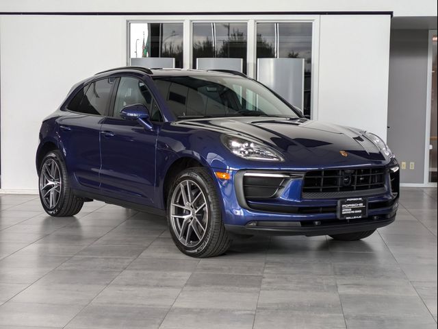 2024 Porsche Macan Base