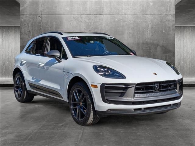 2024 Porsche Macan T