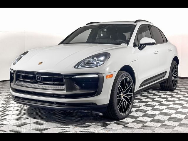 2024 Porsche Macan T