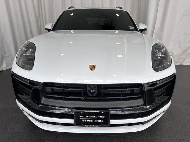 2024 Porsche Macan T