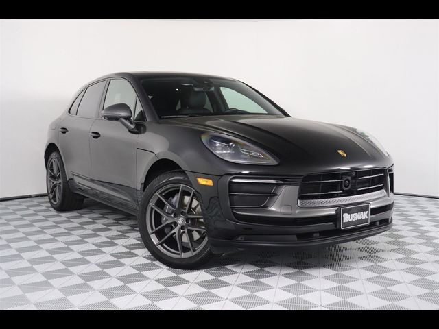 2024 Porsche Macan T