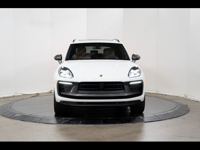 2024 Porsche Macan T