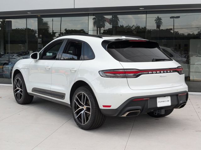 2024 Porsche Macan T