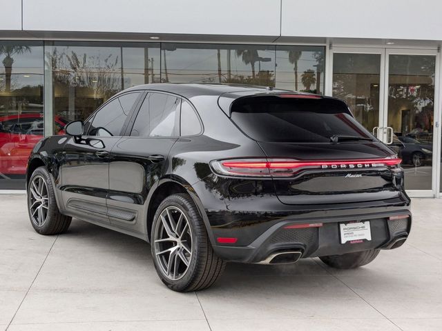 2024 Porsche Macan T