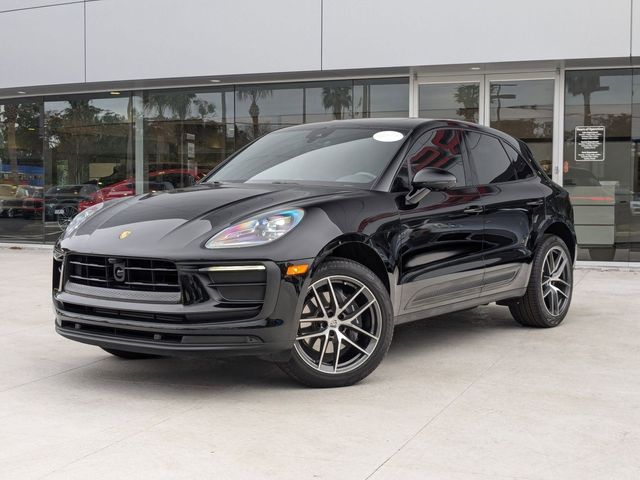 2024 Porsche Macan T