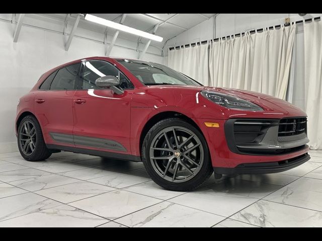 2024 Porsche Macan T