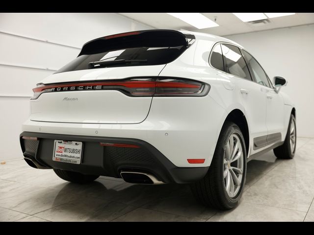 2024 Porsche Macan T