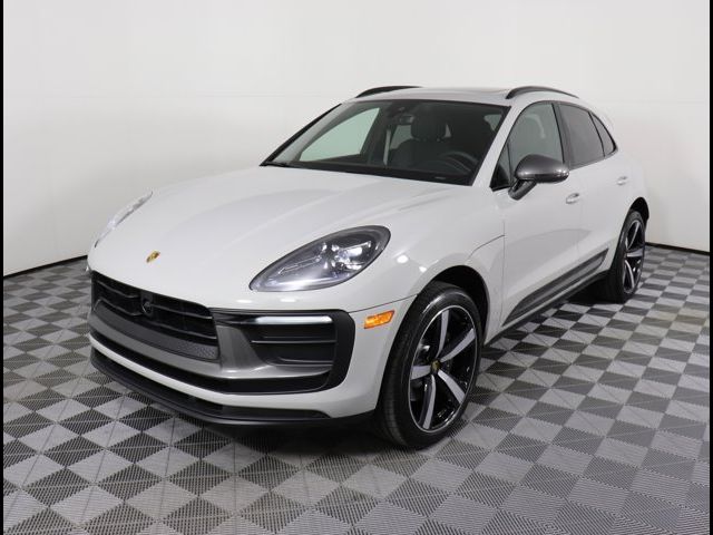 2024 Porsche Macan T