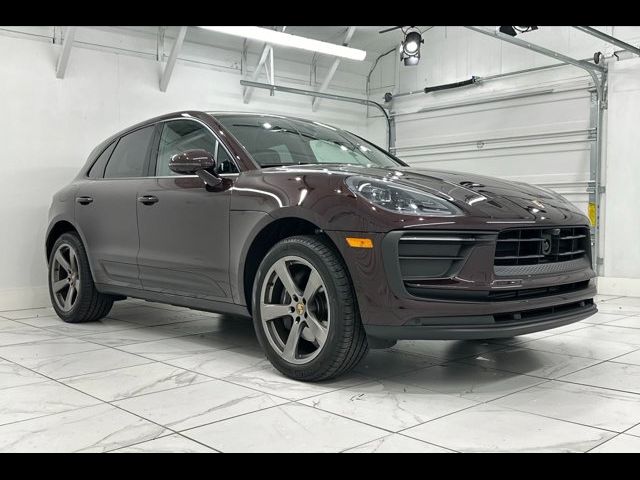 2024 Porsche Macan 