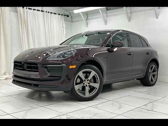 2024 Porsche Macan 