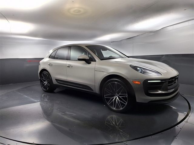 2024 Porsche Macan Base