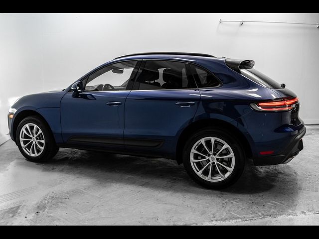 2024 Porsche Macan T