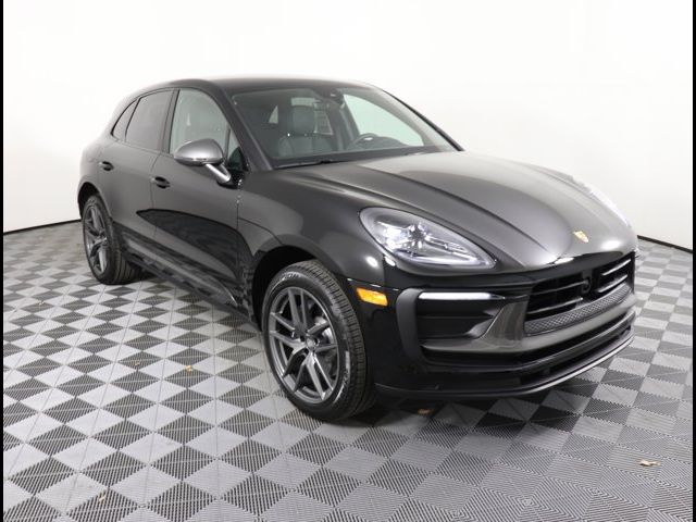 2024 Porsche Macan T