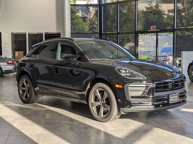 2024 Porsche Macan T