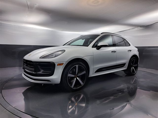 2024 Porsche Macan Base