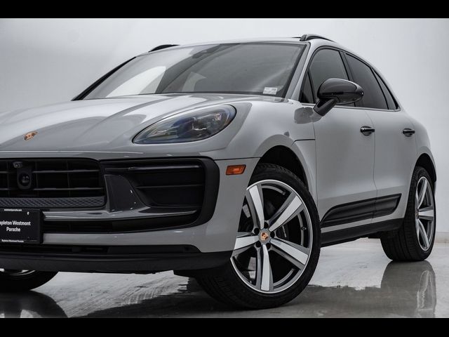 2024 Porsche Macan Base