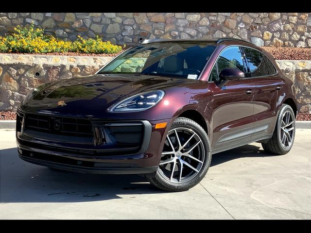 2024 Porsche Macan Base