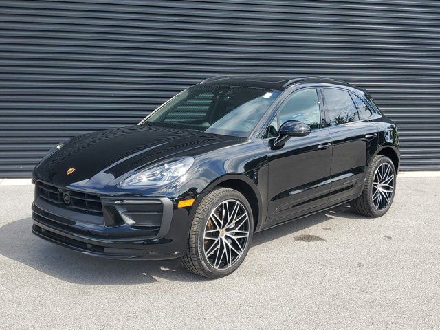 2024 Porsche Macan T