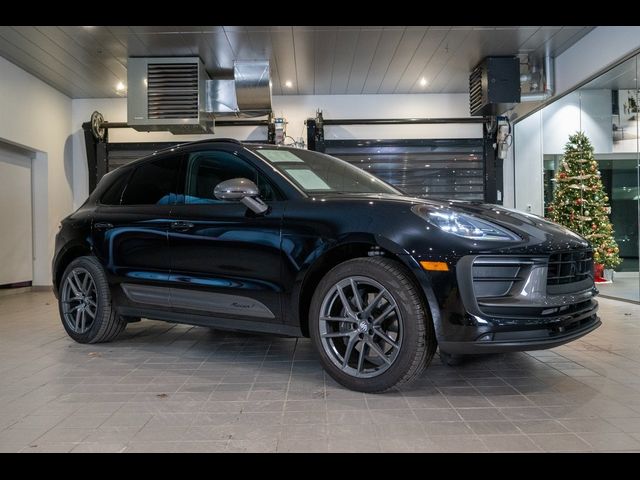 2024 Porsche Macan T