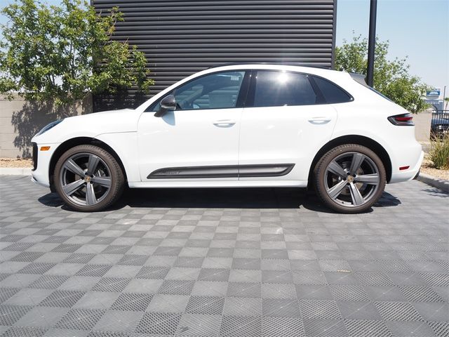 2024 Porsche Macan T