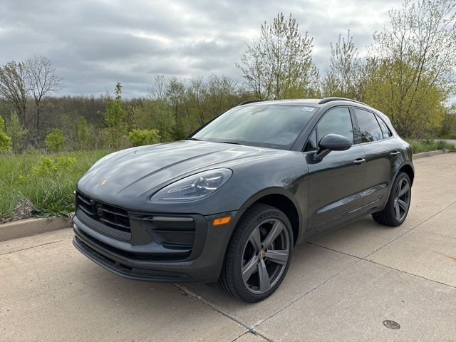 2024 Porsche Macan T