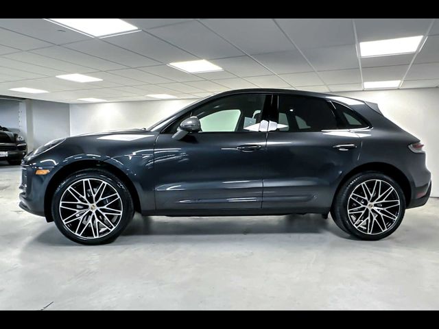 2024 Porsche Macan Base