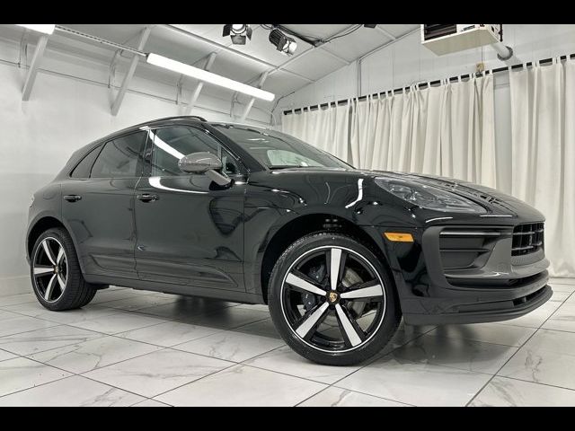 2024 Porsche Macan T