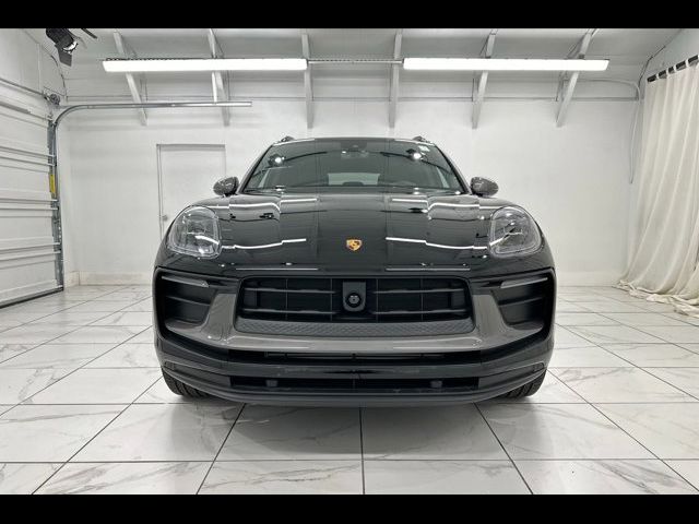 2024 Porsche Macan T