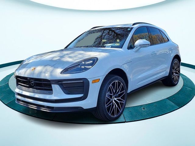 2024 Porsche Macan T