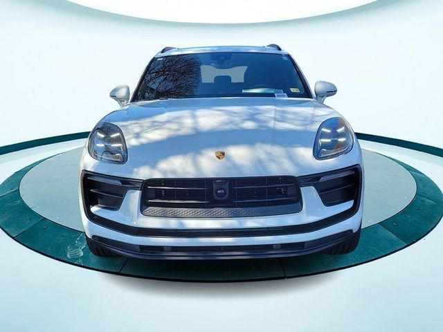 2024 Porsche Macan T