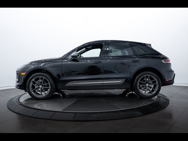 2024 Porsche Macan T