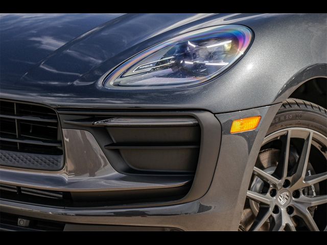 2024 Porsche Macan T