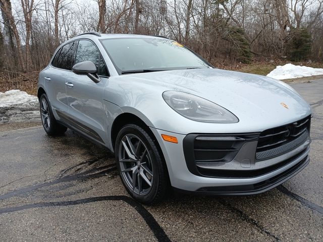 2024 Porsche Macan T