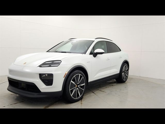 2024 Porsche Macan Electric 4