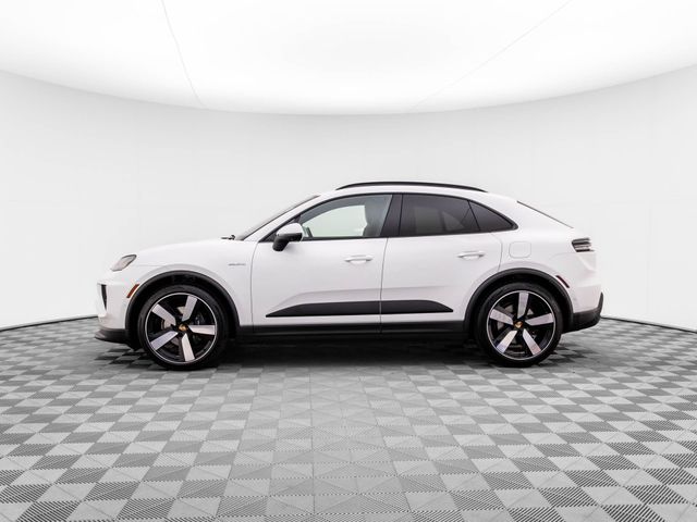 2024 Porsche Macan Electric 4