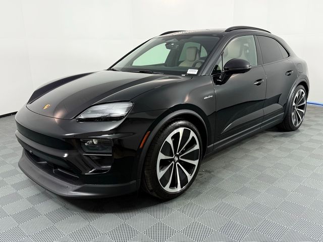 2024 Porsche Macan Electric 4