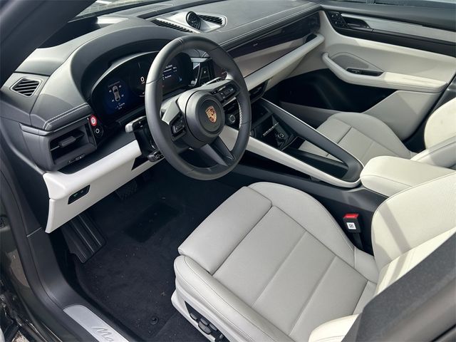 2024 Porsche Macan Electric 4