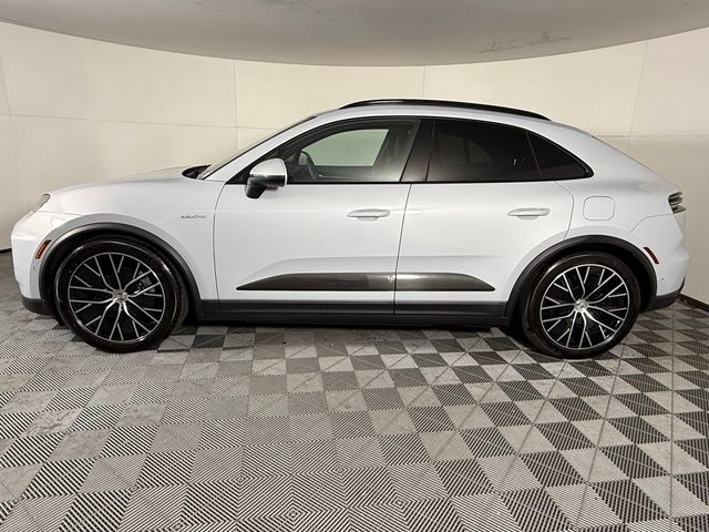 2024 Porsche Macan Electric 4