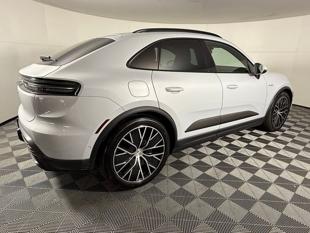 2024 Porsche Macan Electric 4