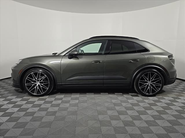 2024 Porsche Macan Electric 4