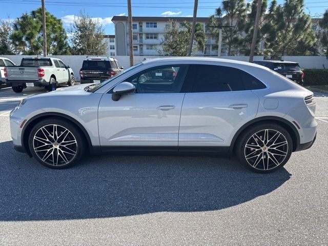 2024 Porsche Macan Electric 4